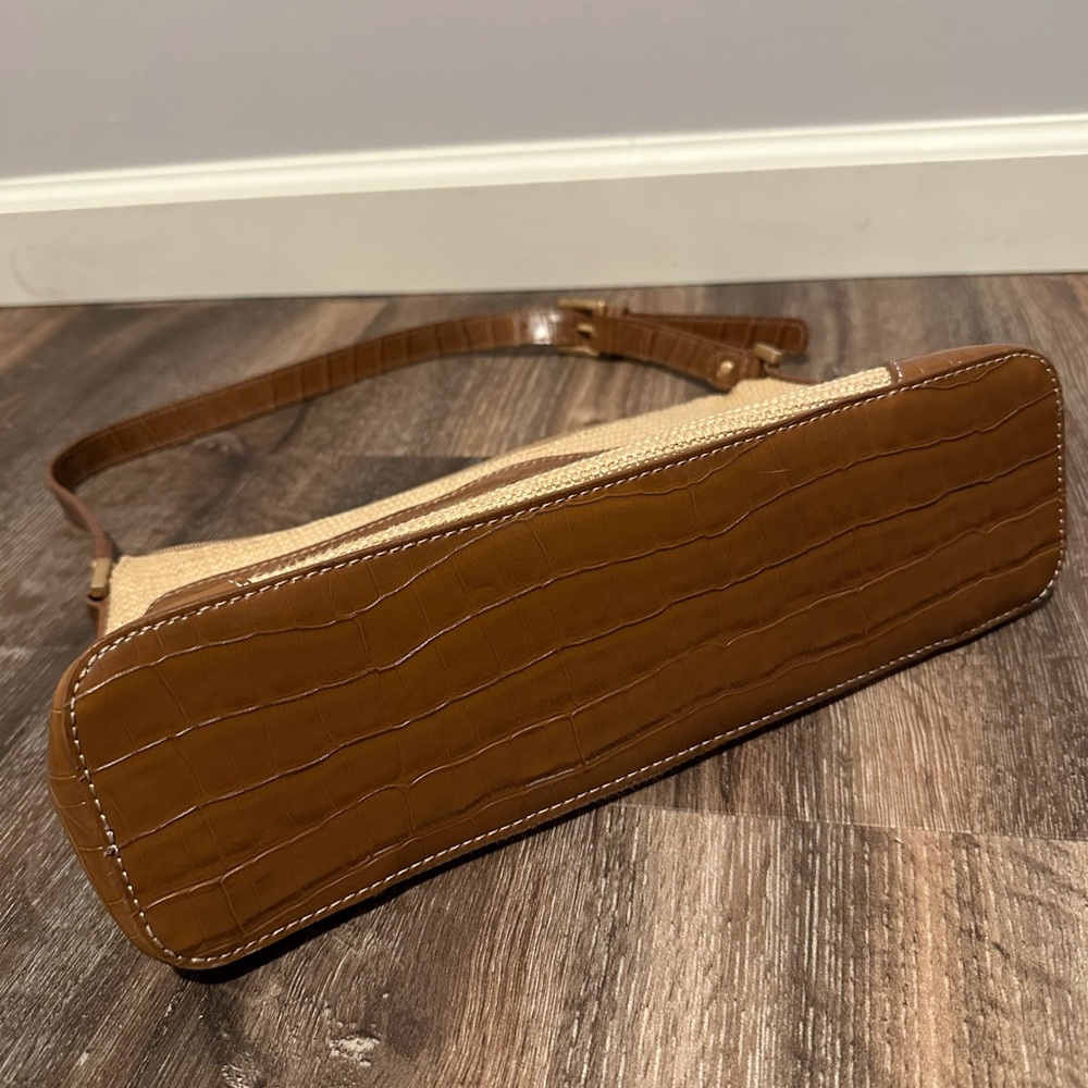 Vintage Etienne Aigner Purse - Picture 4 of 6